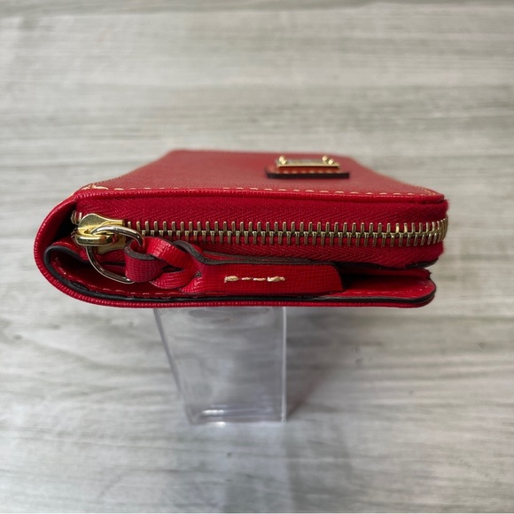Dooney & Bourke Red Coated Canvas Compact Wallet Zip Pouch Credit Card Holder - Picture 5 of 16